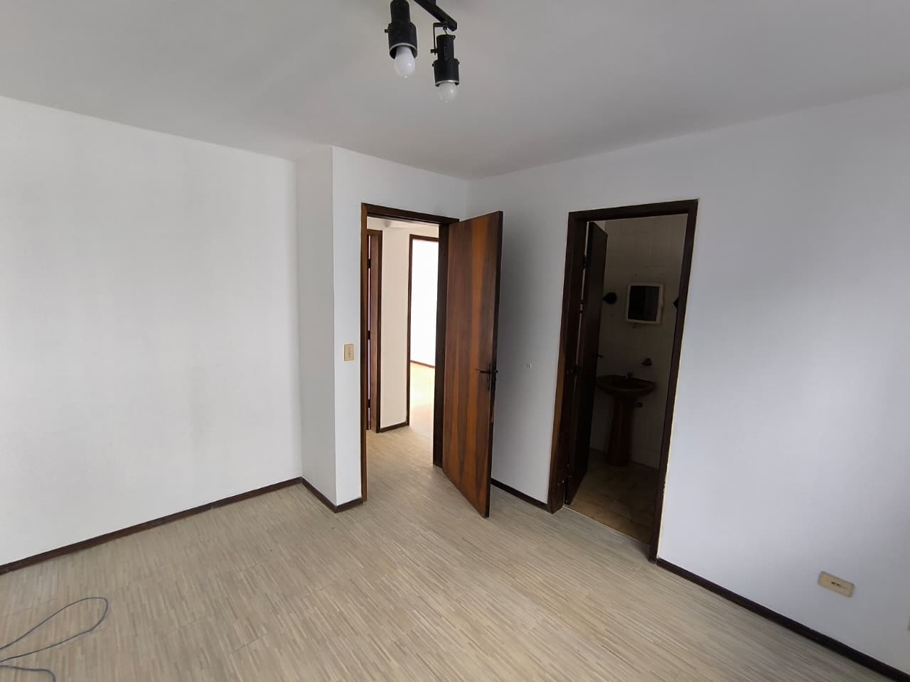 Apartamento para alugar em Vila Izabel, Curitiba — Portal Chave Fácil