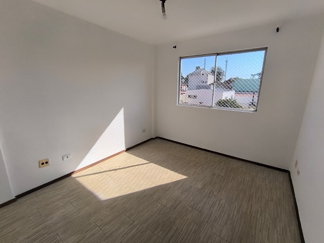 Apartamento para alugar em Vila Izabel, Curitiba — Portal Chave Fácil