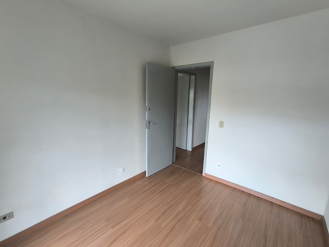 Apartamento para alugar em Bom Retiro, Curitiba — Portal Chave Fácil