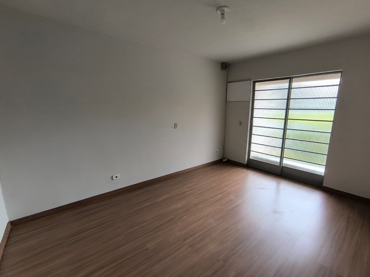 Apartamento para alugar em Bom Retiro, Curitiba — Portal Chave Fácil
