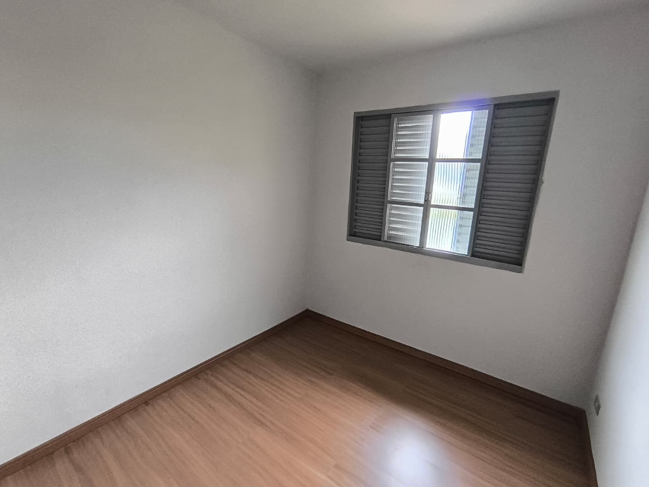 Apartamento para alugar em Bom Retiro, Curitiba — Portal Chave Fácil