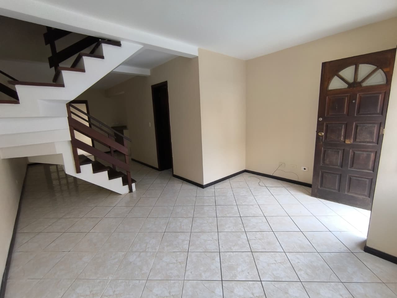 Casa para alugar em Pilarzinho, Curitiba — Portal Chave Fácil