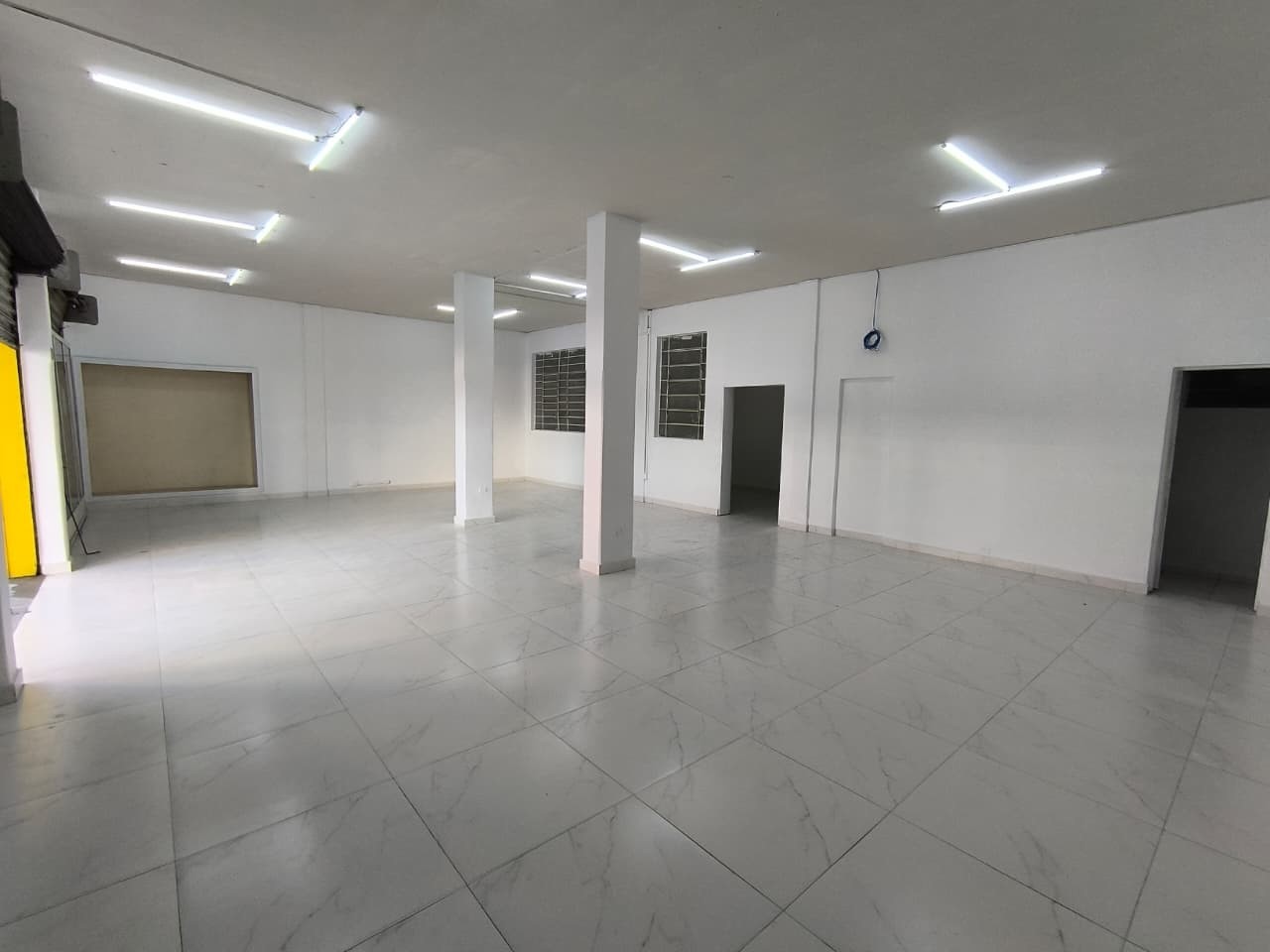 Ponto Comercial/Loja para alugar em Centro, Curitiba — Portal Chave Fácil