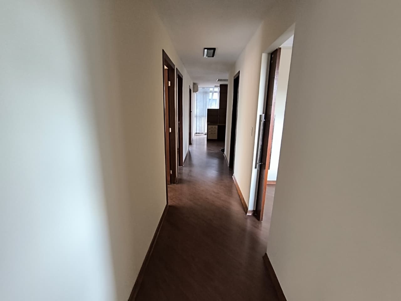 Sala/Conjunto Comercial para alugar em Centro, Curitiba — Portal Chave Fácil