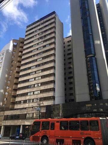 Apartamento para locacao no Centro em Curitiba com 132,7m² por R$ 2.888,00