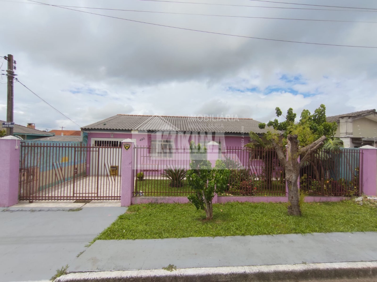 Casa à venda em Uvaranas, Ponta Grossa — Portal Chave Fácil
