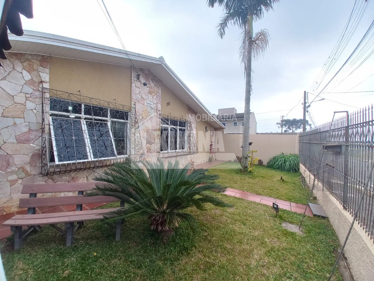 Casa à venda em Colonia Dona Luiza, Ponta Grossa — Portal Chave Fácil