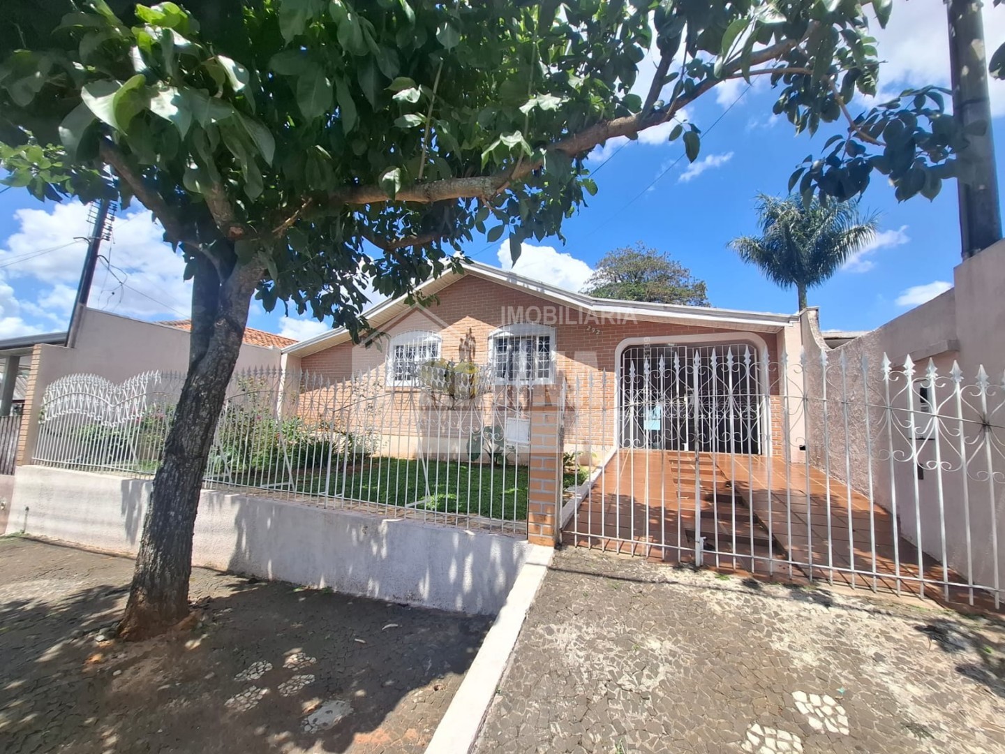 Casa à venda em Contorno, Ponta Grossa — Portal Chave Fácil