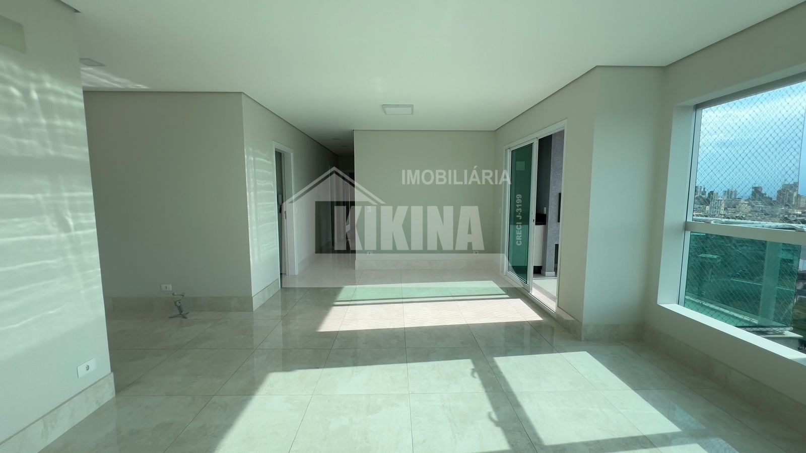 Apartamento à venda em Uvaranas, Ponta Grossa — Portal Chave Fácil