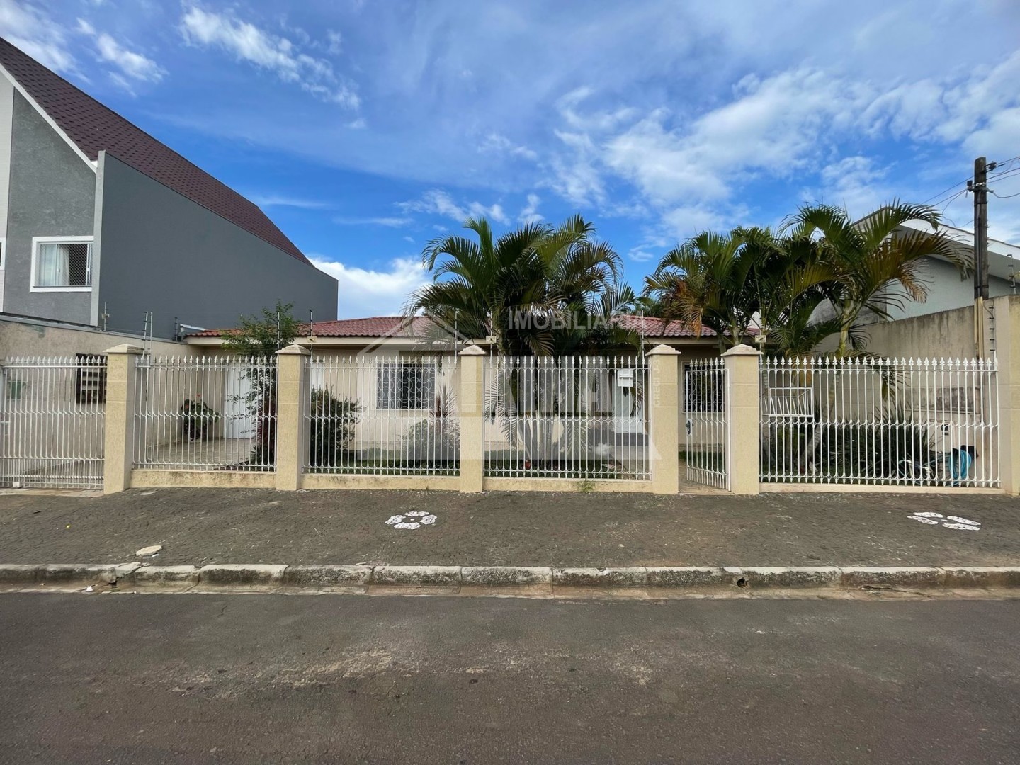 Casa à venda em Colonia Dona Luiza, Ponta Grossa — Portal Chave Fácil