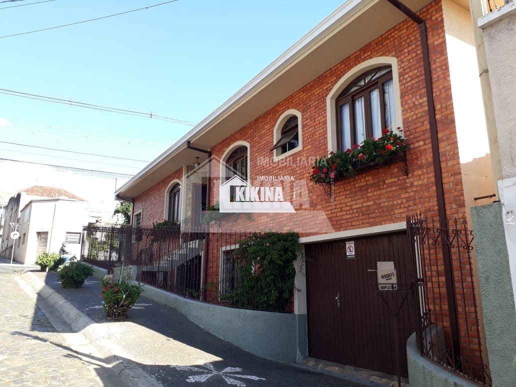 Casa à venda em Centro, Ponta Grossa — Portal Chave Fácil