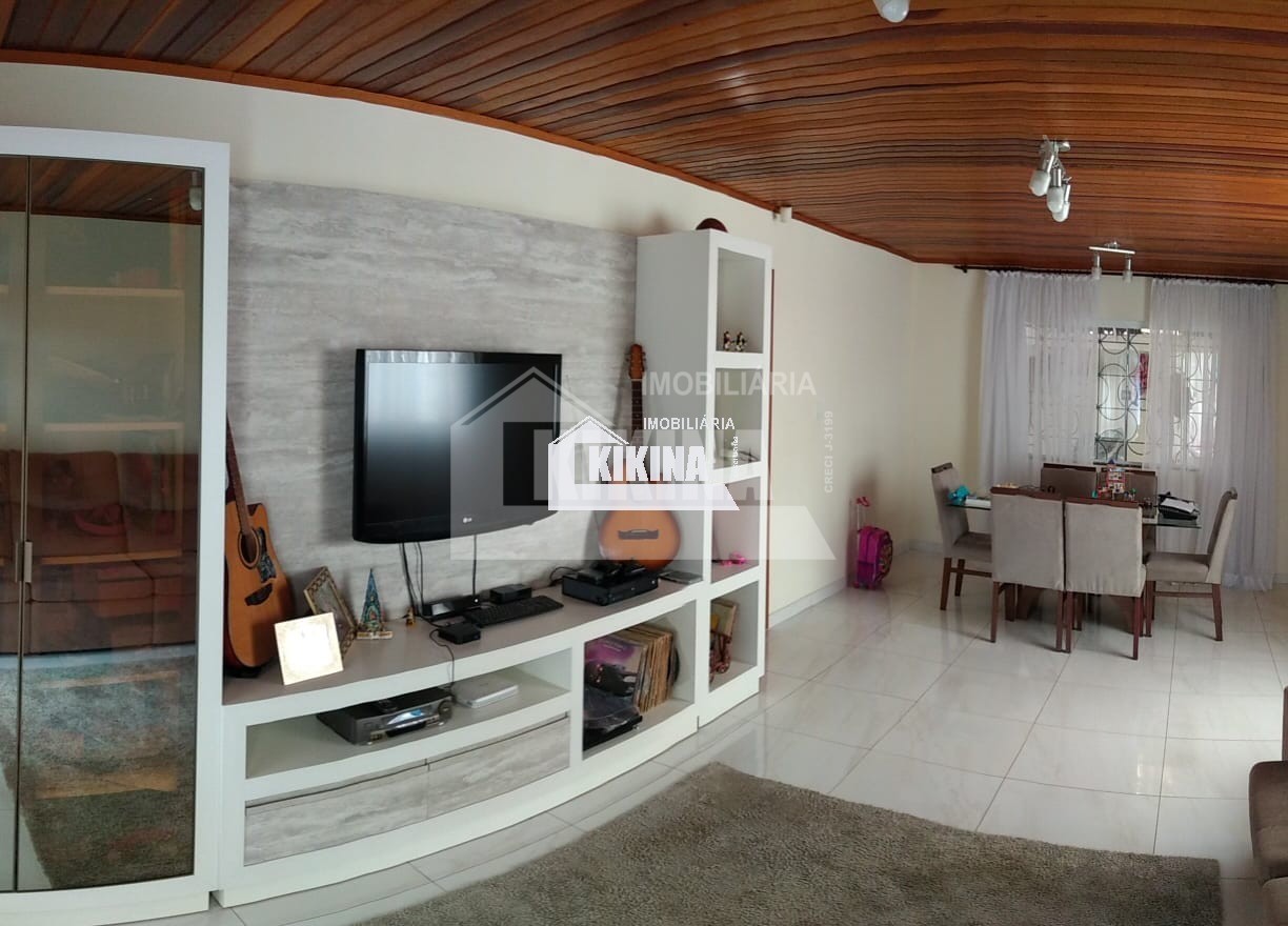 Casa à venda em Orfas, Ponta Grossa — Portal Chave Fácil