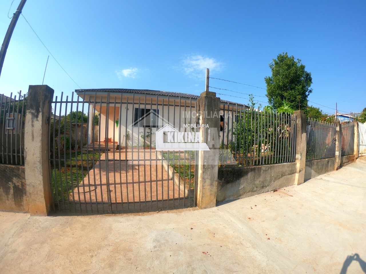 Casa à venda em Uvaranas, Ponta Grossa — Portal Chave Fácil