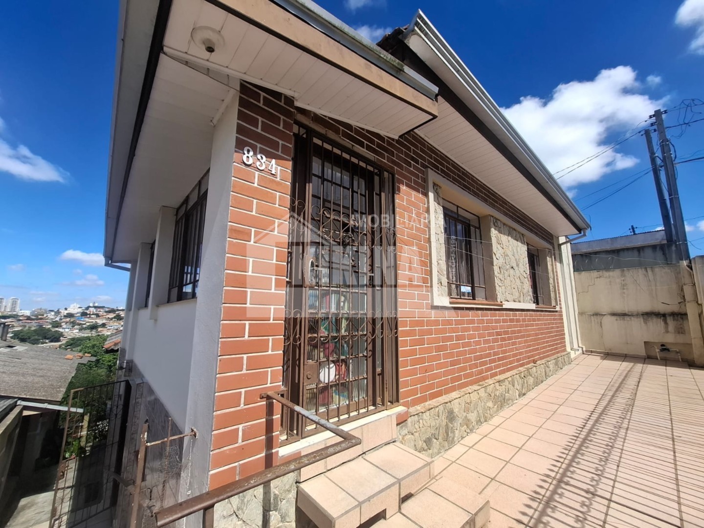 Casa à venda em Uvaranas, Ponta Grossa — Portal Chave Fácil