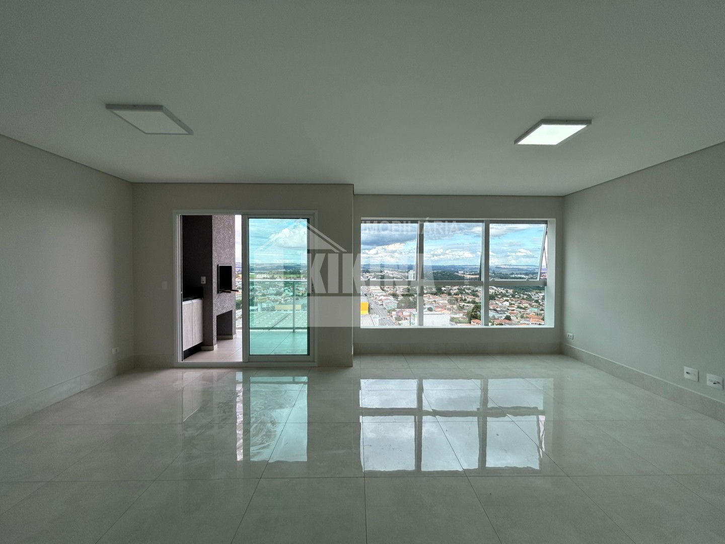 Apartamento à venda em Uvaranas, Ponta Grossa — Portal Chave Fácil