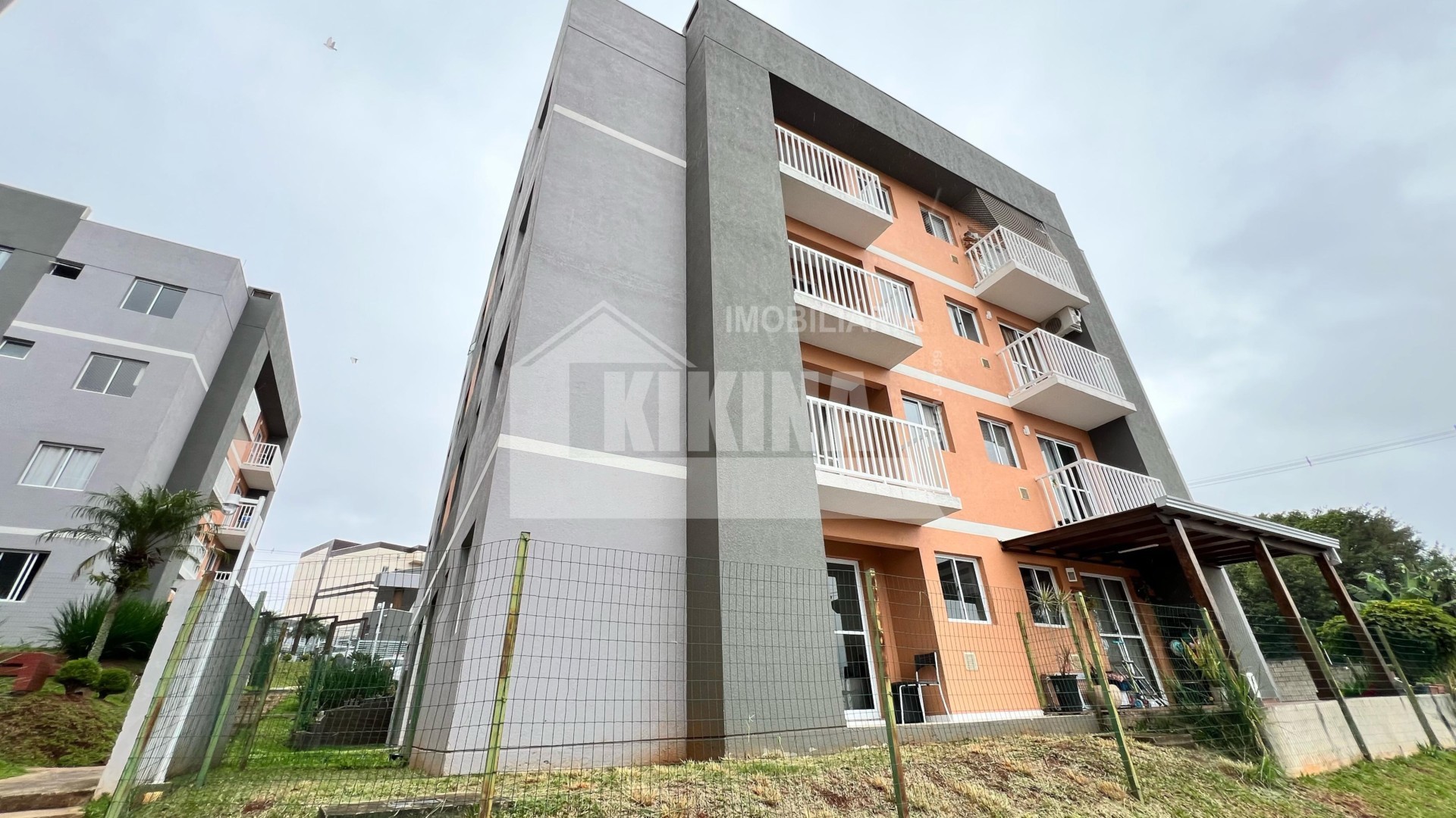 Apartamento à venda em Uvaranas, Ponta Grossa — Portal Chave Fácil