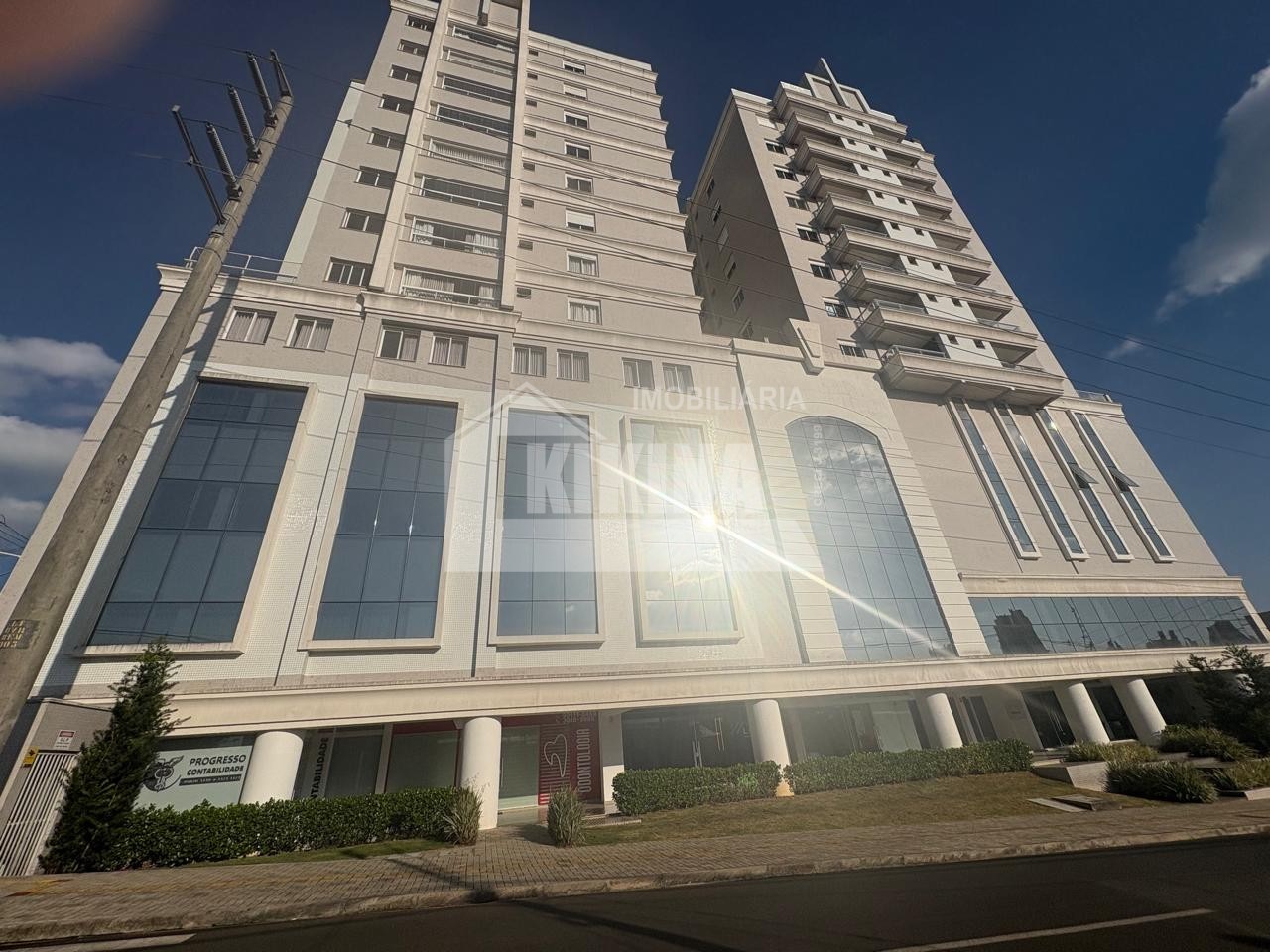 Apartamento à venda em Uvaranas, Ponta Grossa — Portal Chave Fácil