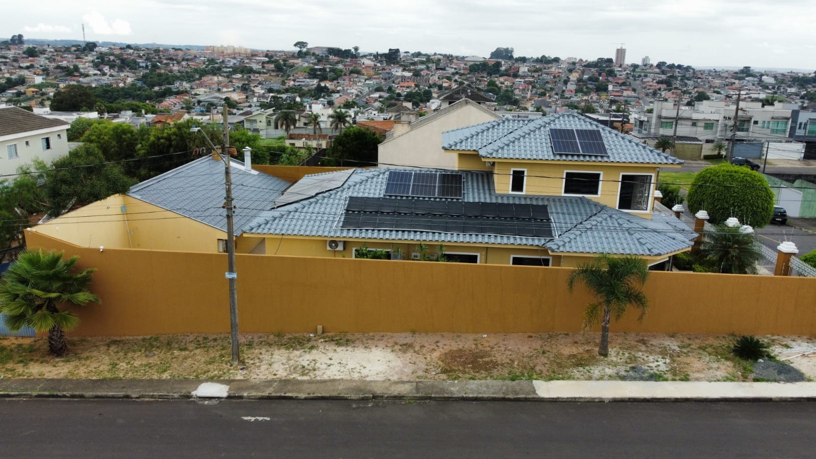 Casa à venda em Jardim Carvalho, Ponta Grossa — Portal Chave Fácil
