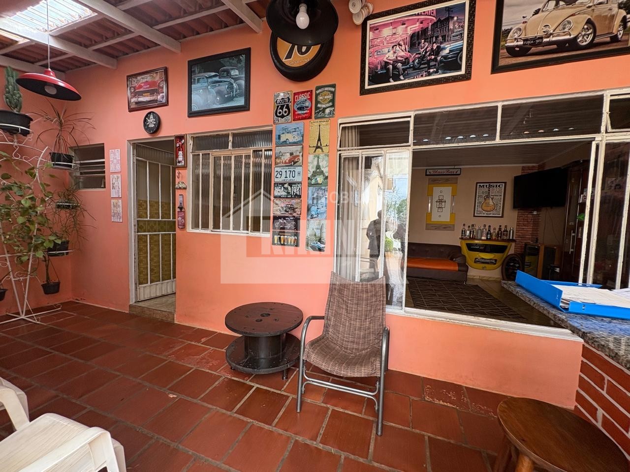 Casa à venda em Oficinas, Ponta Grossa — Portal Chave Fácil