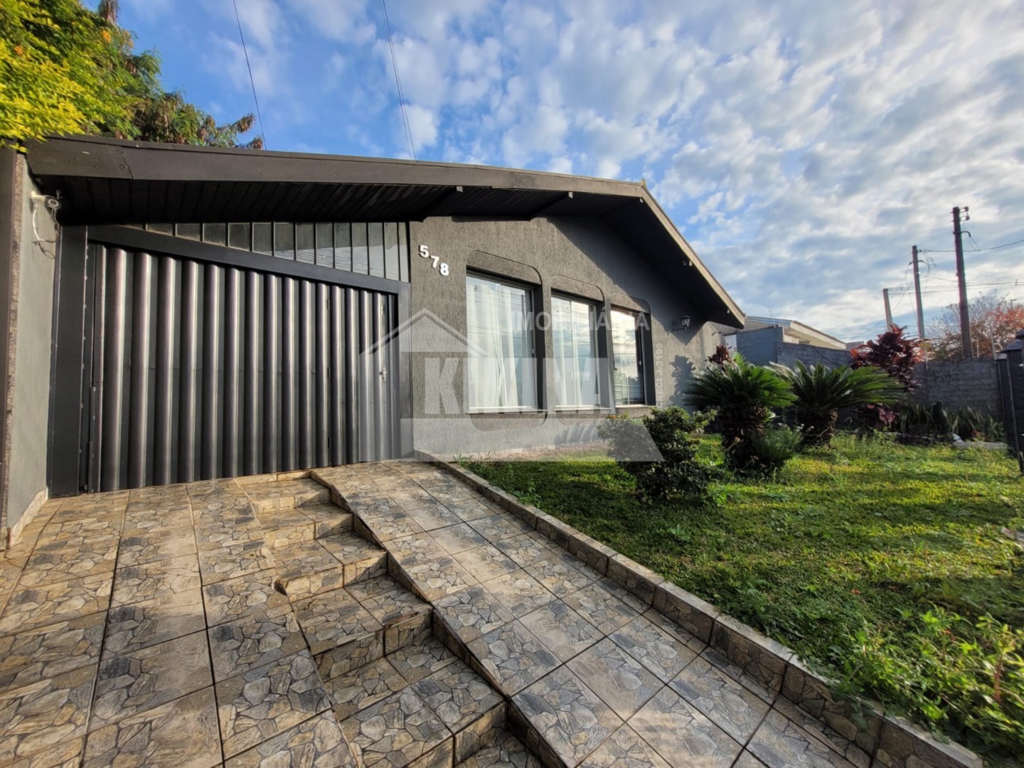 Casa à venda em Oficinas, Ponta Grossa — Portal Chave Fácil