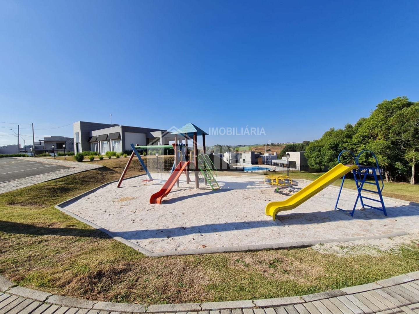 Terreno/Área à venda em Jardim Carvalho, Ponta Grossa — Portal Chave Fácil