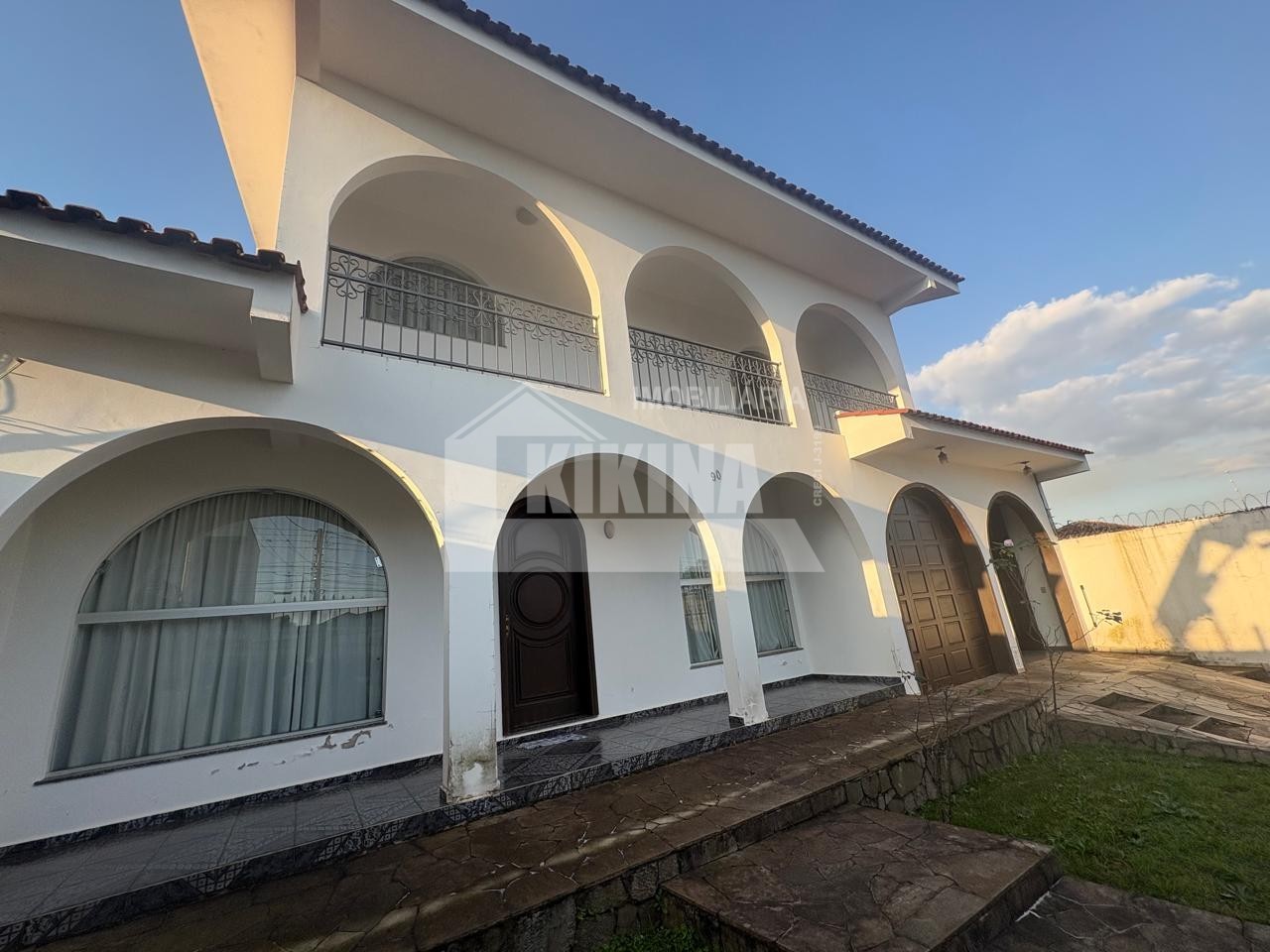 Sobrado à venda em Jardim Carvalho, Ponta Grossa — Portal Chave Fácil
