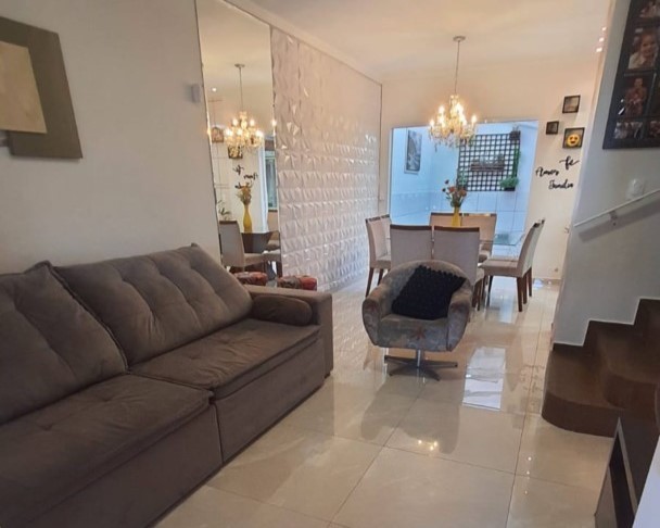 Casa à venda em Orfas, Ponta Grossa — Portal Chave Fácil