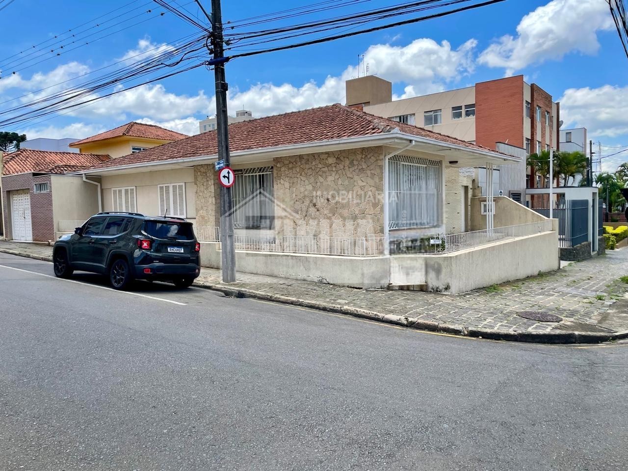 Casa à venda em Centro, Ponta Grossa — Portal Chave Fácil
