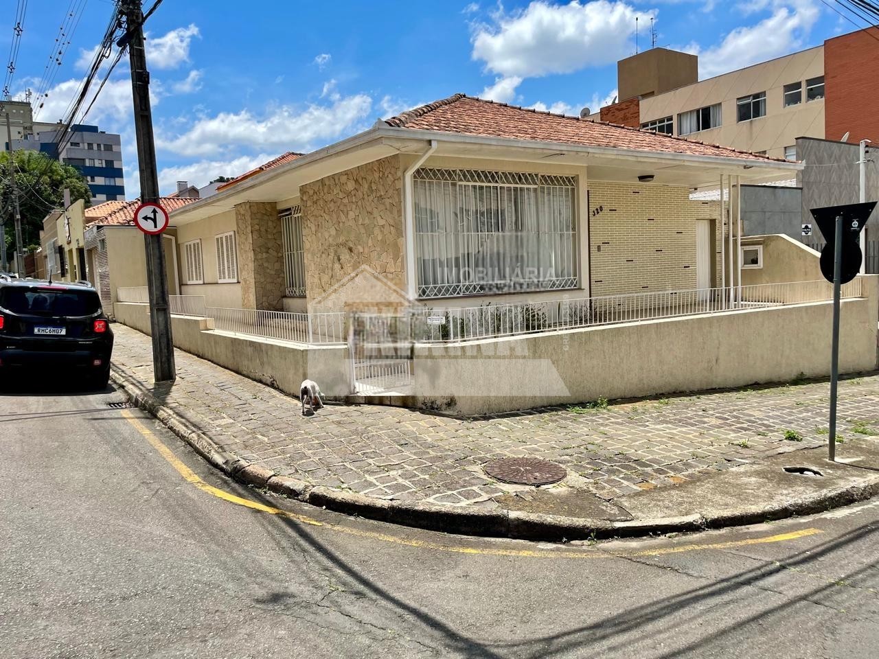 Casa à venda em Centro, Ponta Grossa — Portal Chave Fácil