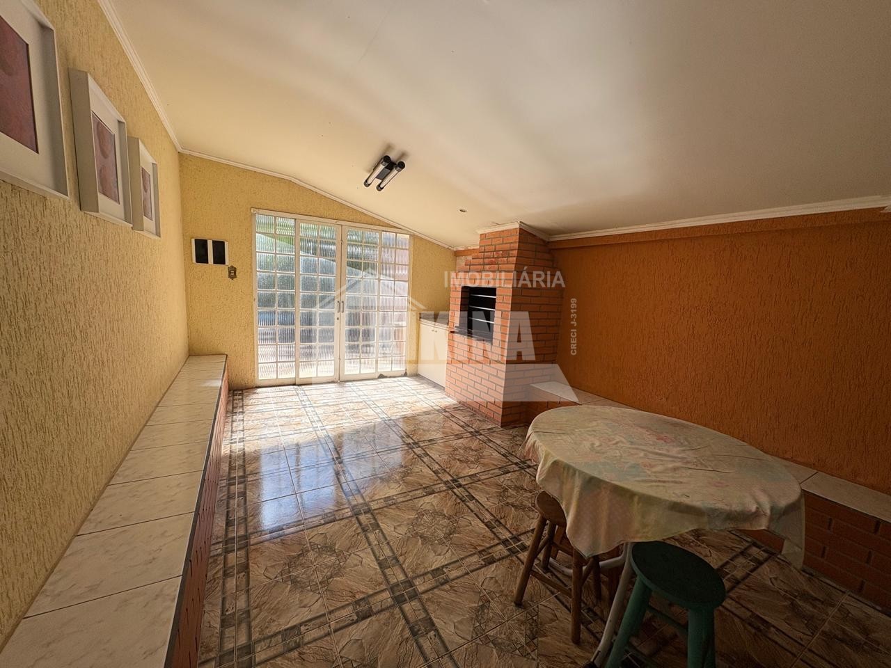 Casa à venda em Colonia Dona Luiza, Ponta Grossa — Portal Chave Fácil