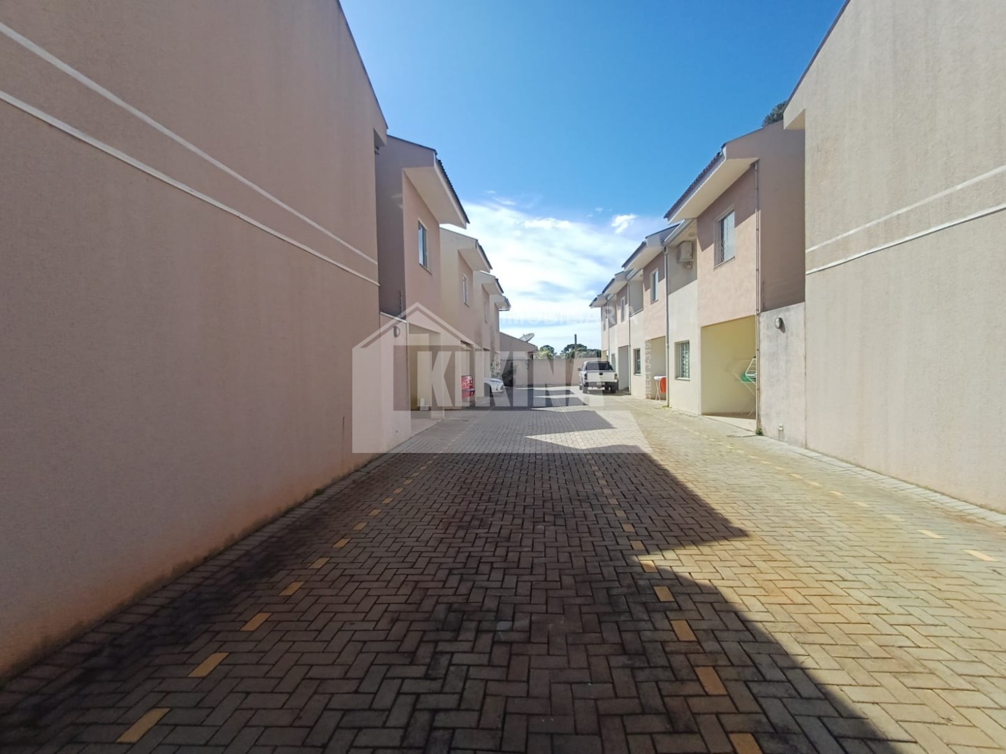 Sobrado à venda em Uvaranas, Ponta Grossa — Portal Chave Fácil