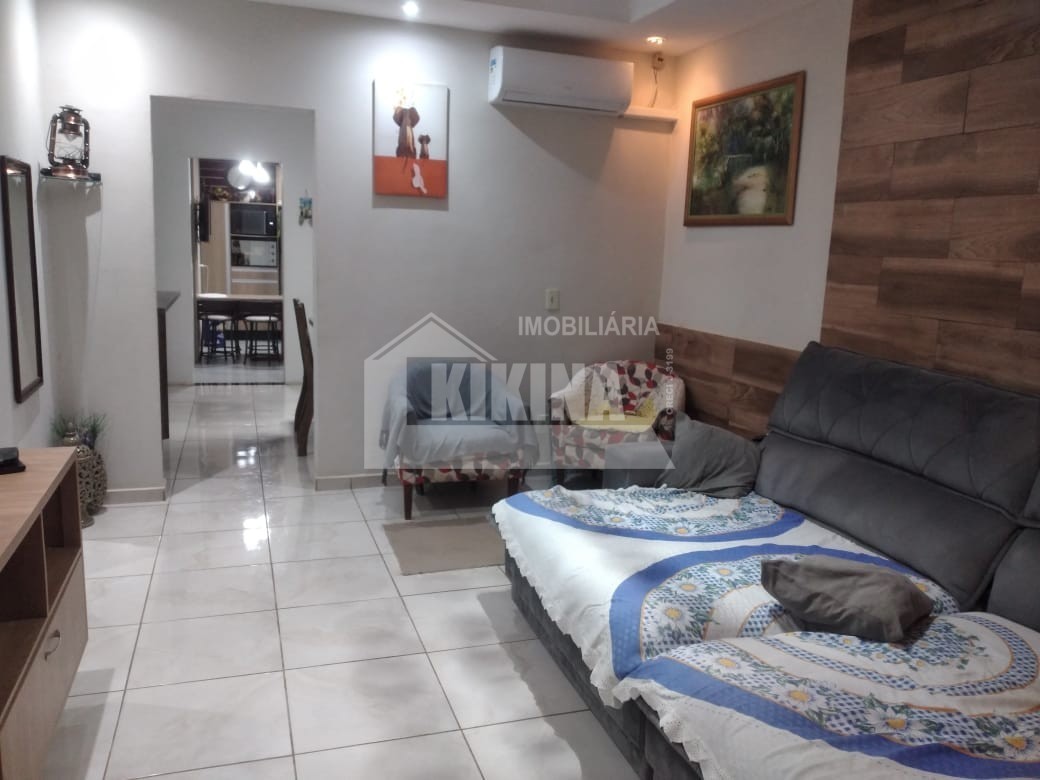 Casa à venda em Uvaranas, Ponta Grossa — Portal Chave Fácil