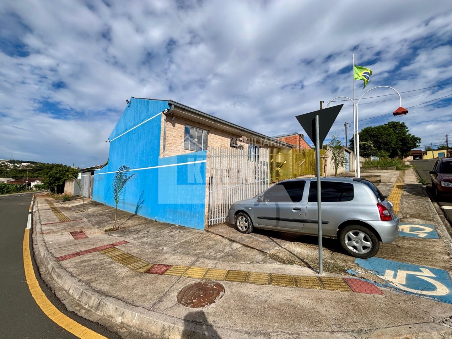 Casa à venda em Contorno, Ponta Grossa — Portal Chave Fácil