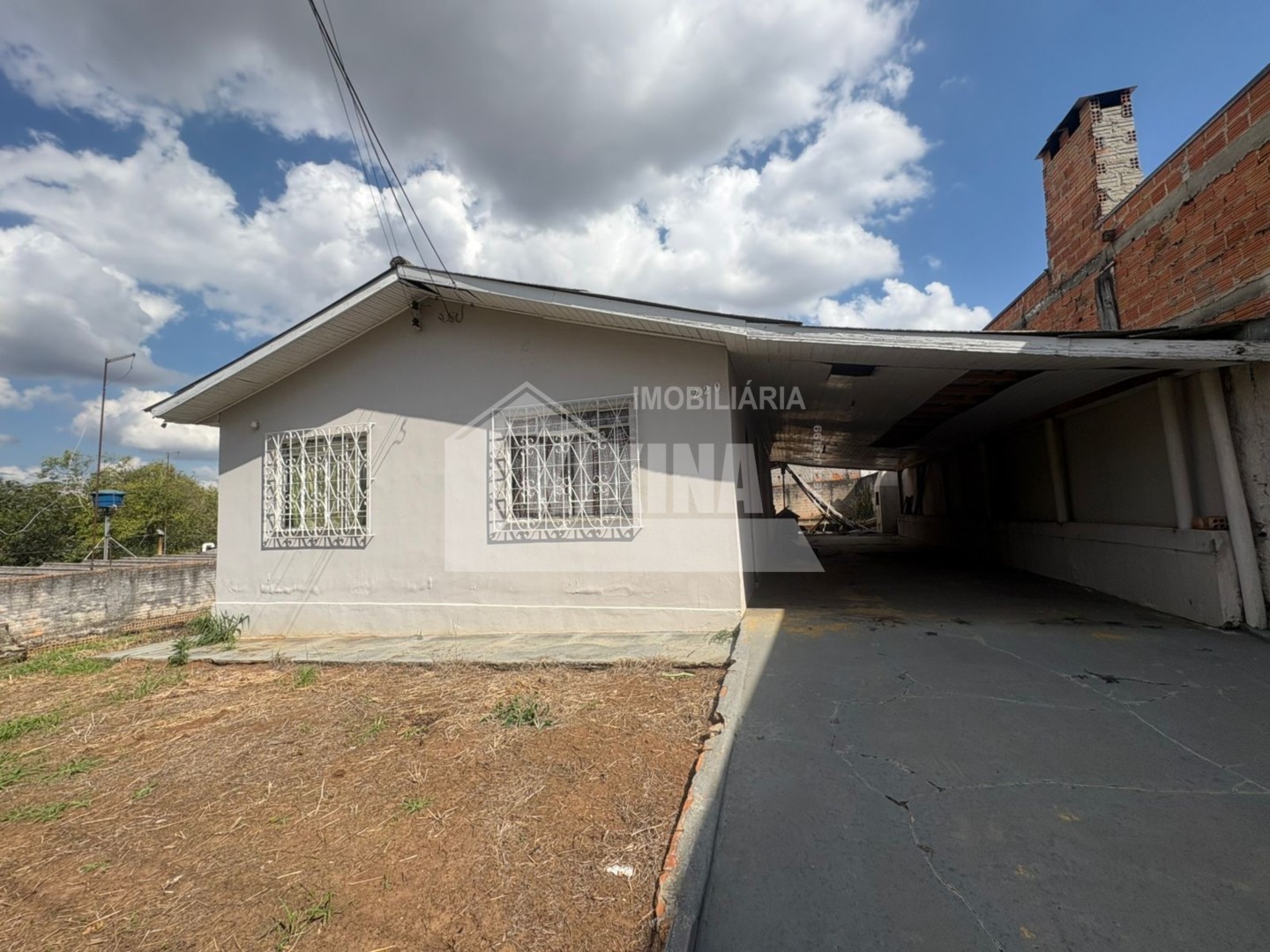 Casa à venda em Uvaranas, Ponta Grossa — Portal Chave Fácil