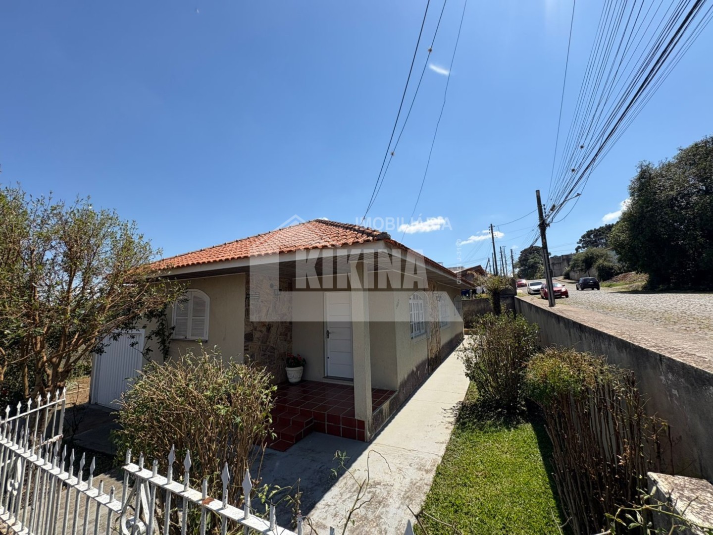 Casa à venda em Uvaranas, Ponta Grossa — Portal Chave Fácil