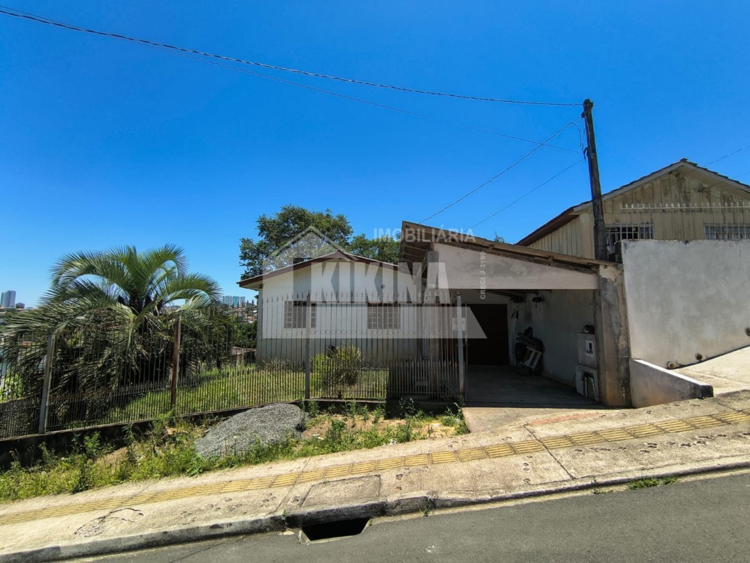 Casa à venda em Uvaranas, Ponta Grossa — Portal Chave Fácil