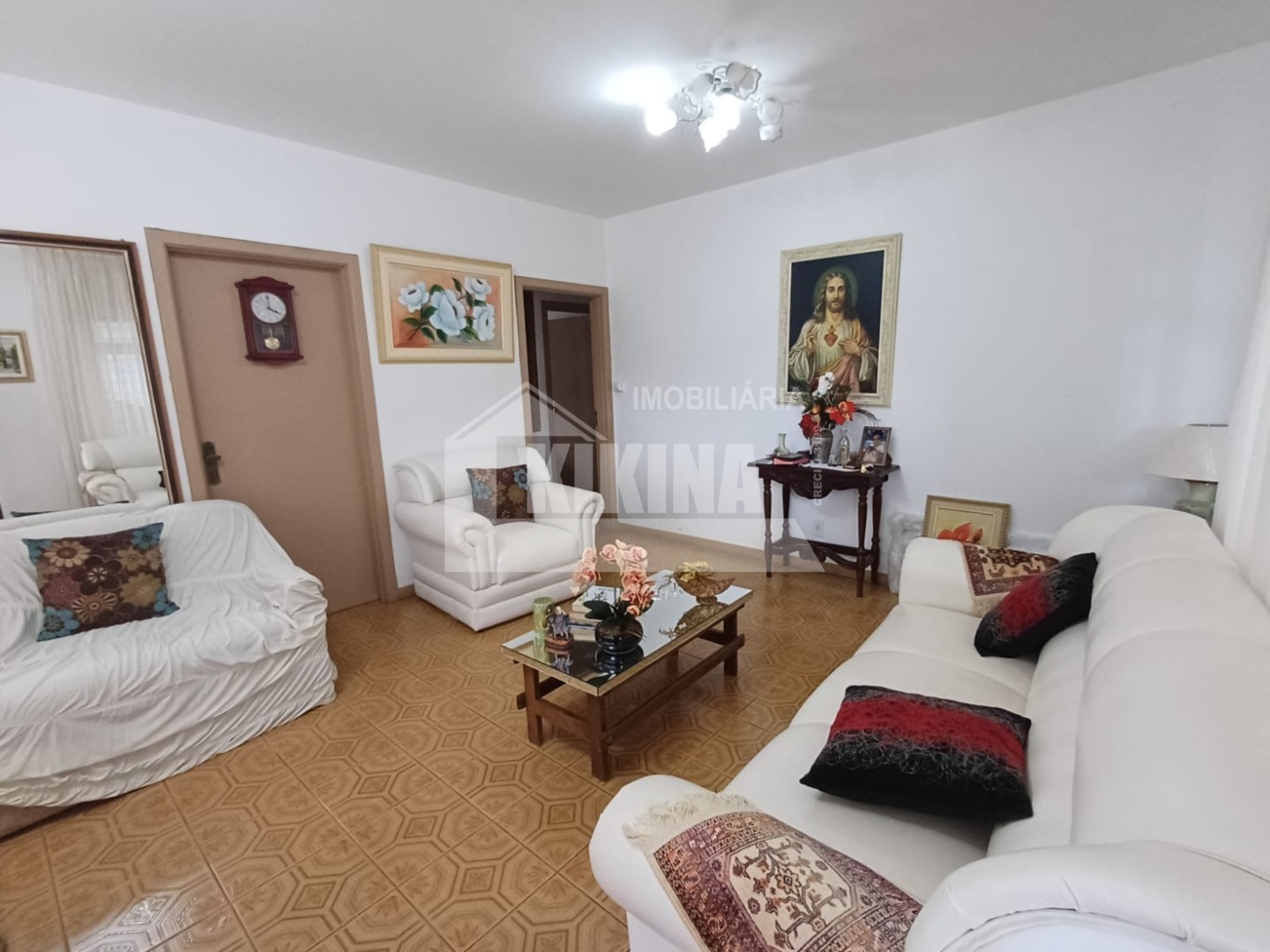 Casa à venda em Uvaranas, Ponta Grossa — Portal Chave Fácil