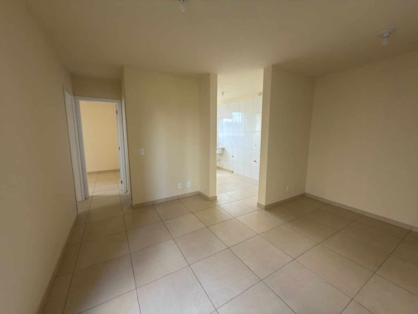 Apartamento para alugar em Uvaranas, Ponta Grossa — Portal Chave Fácil