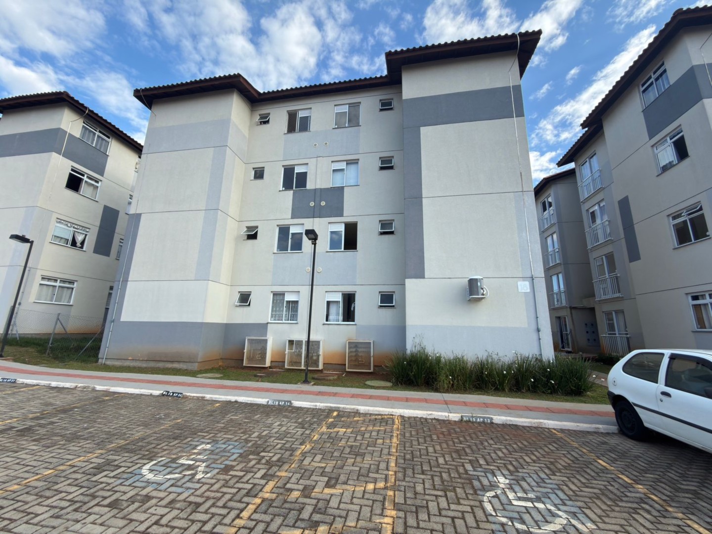 Apartamento para alugar em Uvaranas, Ponta Grossa — Portal Chave Fácil
