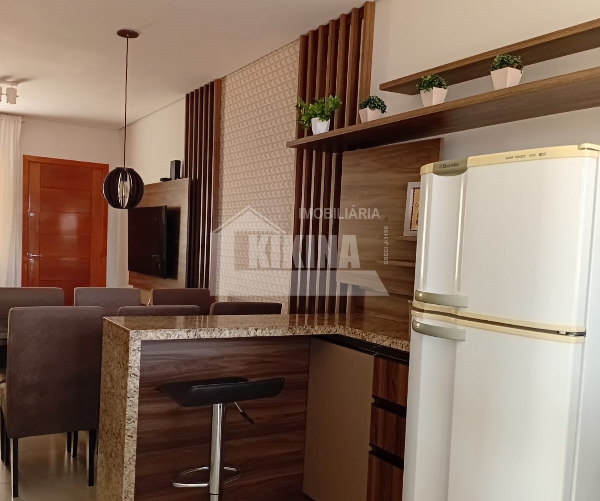 Apartamento à venda em Uvaranas, Ponta Grossa — Portal Chave Fácil