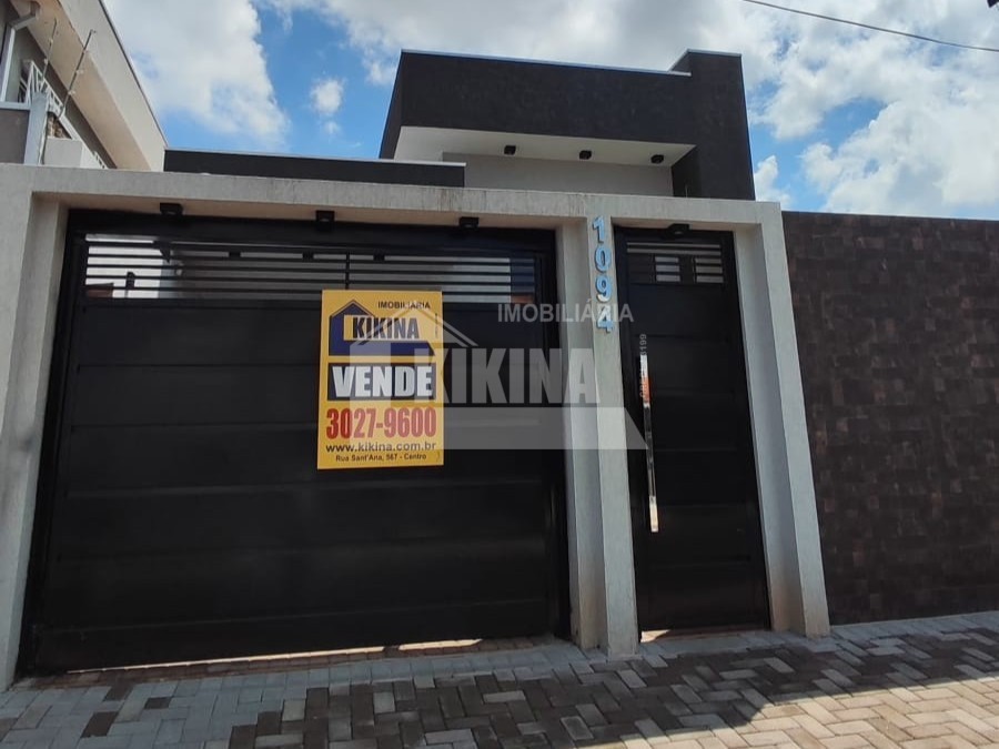 Casa à venda em Uvaranas, Ponta Grossa — Portal Chave Fácil
