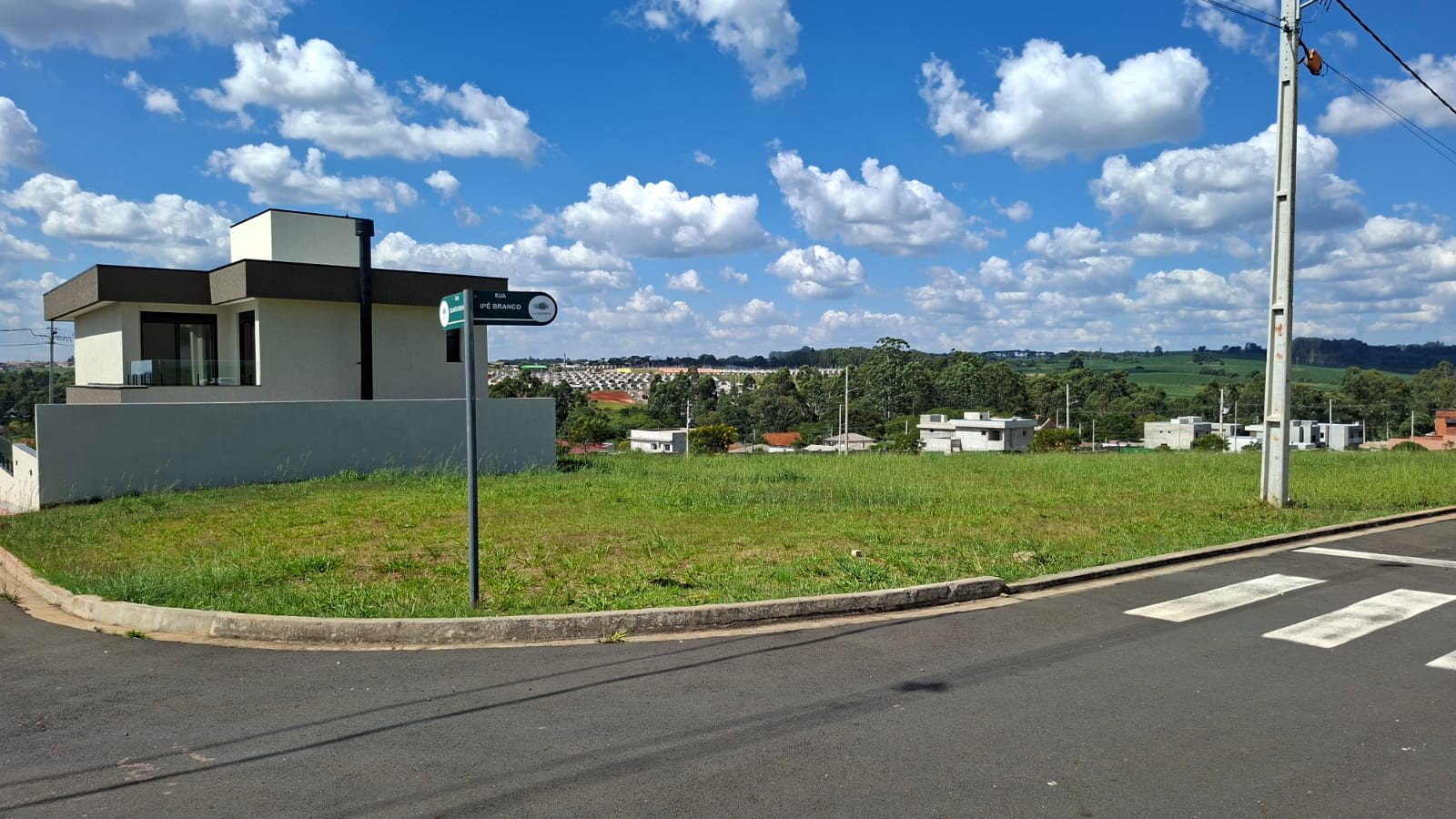 Terreno/Área à venda em Uvaranas, Ponta Grossa — Portal Chave Fácil