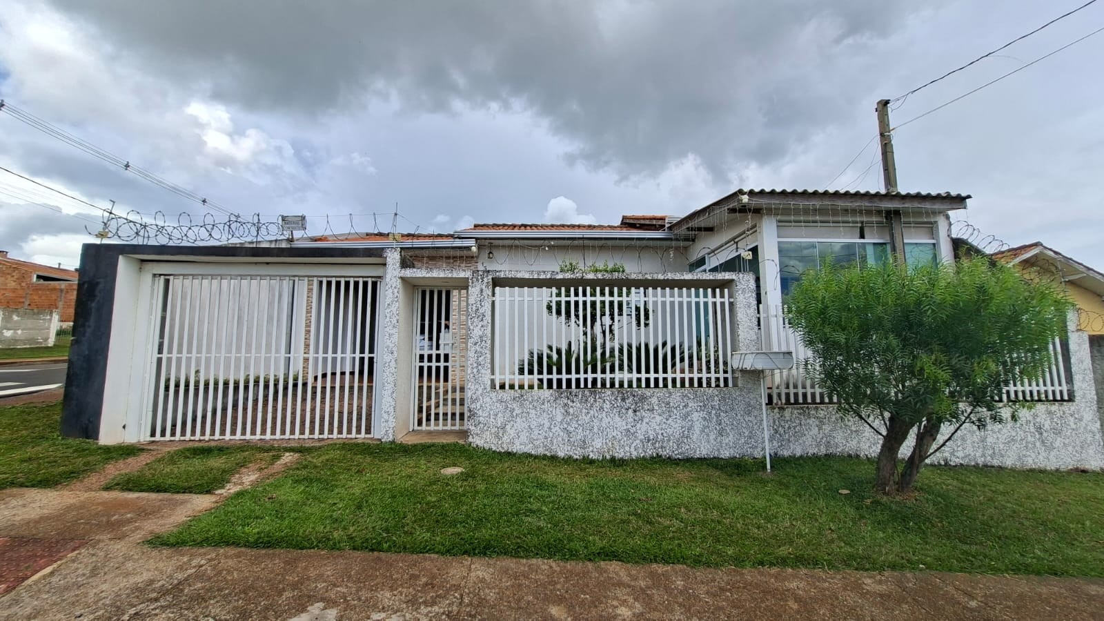 Casa à venda em Neves, Ponta Grossa — Portal Chave Fácil
