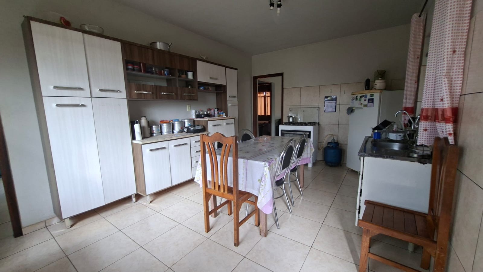 Casa à venda em Uvaranas, Ponta Grossa — Portal Chave Fácil