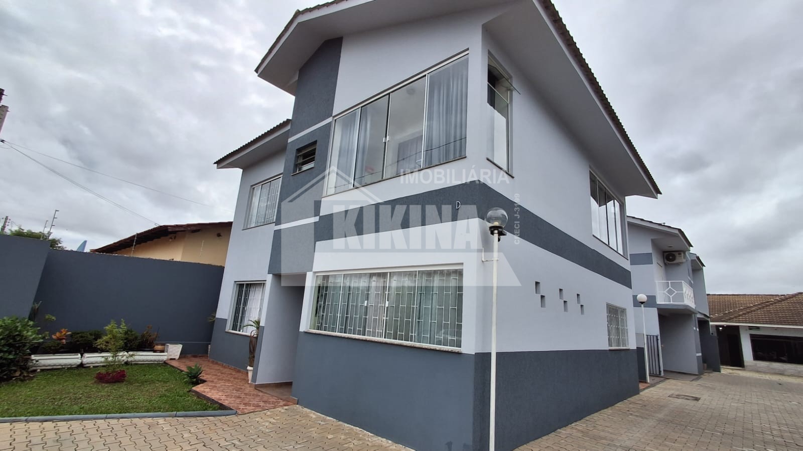 Casa à venda em Oficinas, Ponta Grossa — Portal Chave Fácil