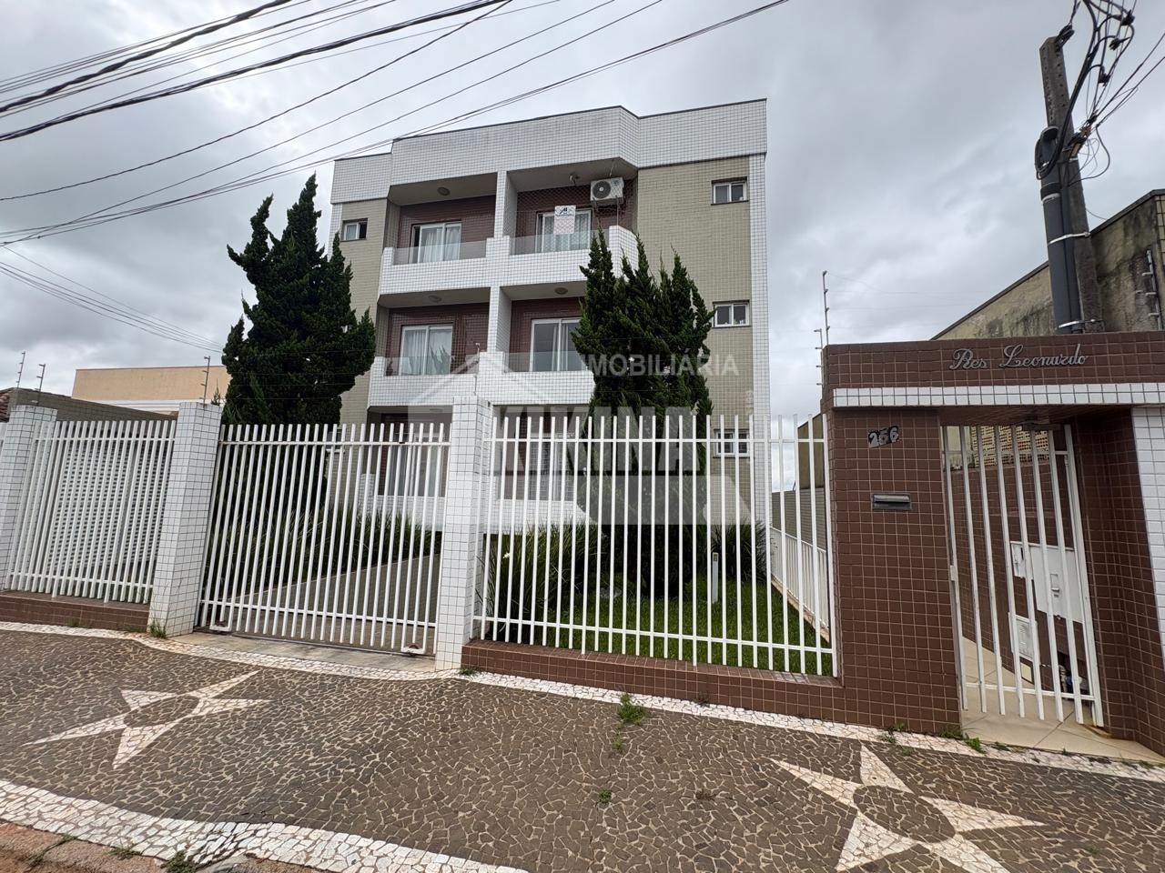 Apartamento à venda em Uvaranas, Ponta Grossa — Portal Chave Fácil