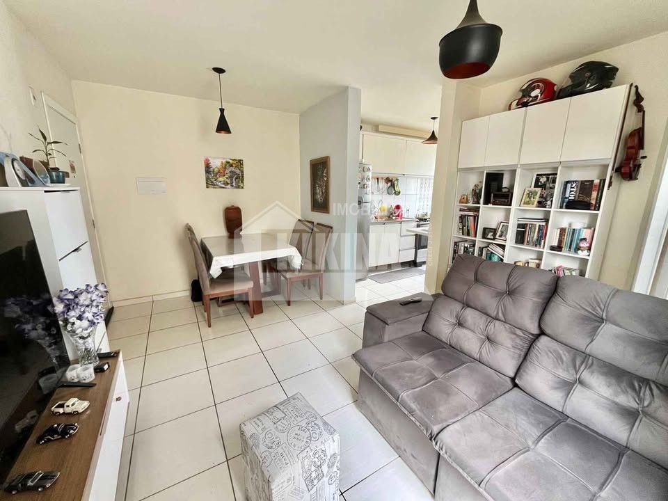 Apartamento à venda em Uvaranas, Ponta Grossa — Portal Chave Fácil
