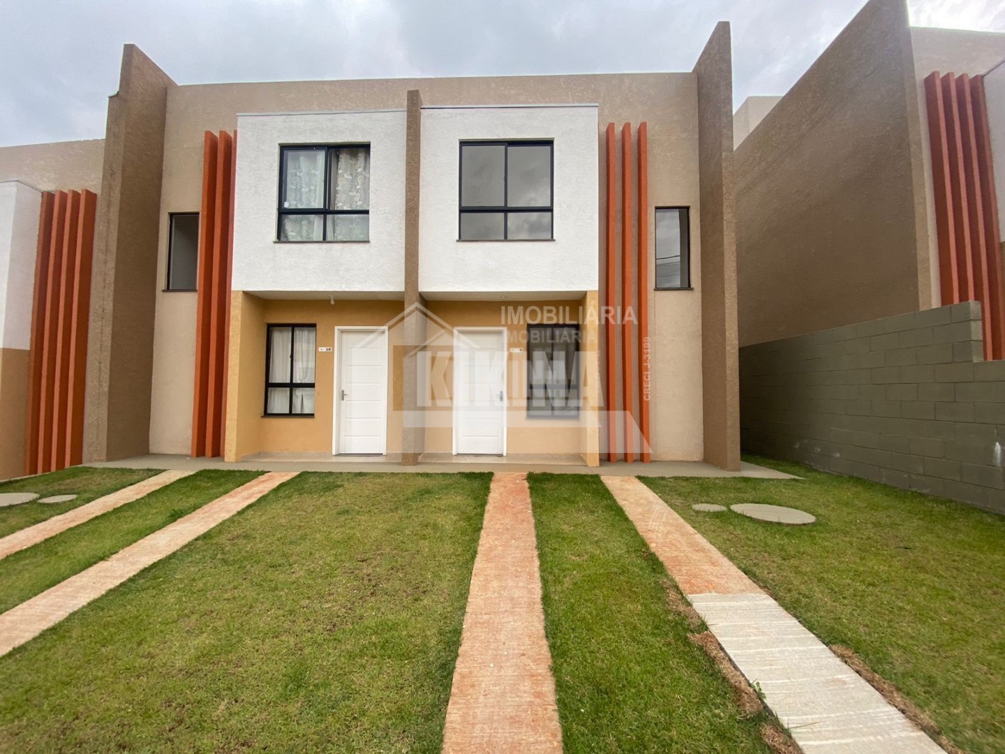 Sobrado à venda em Jardim Carvalho, Ponta Grossa — Portal Chave Fácil
