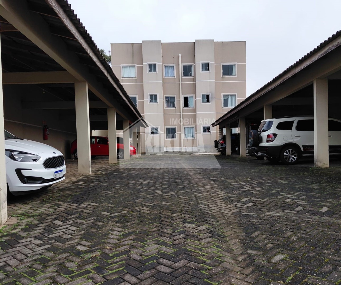 Apartamento à venda em Uvaranas, Ponta Grossa — Portal Chave Fácil
