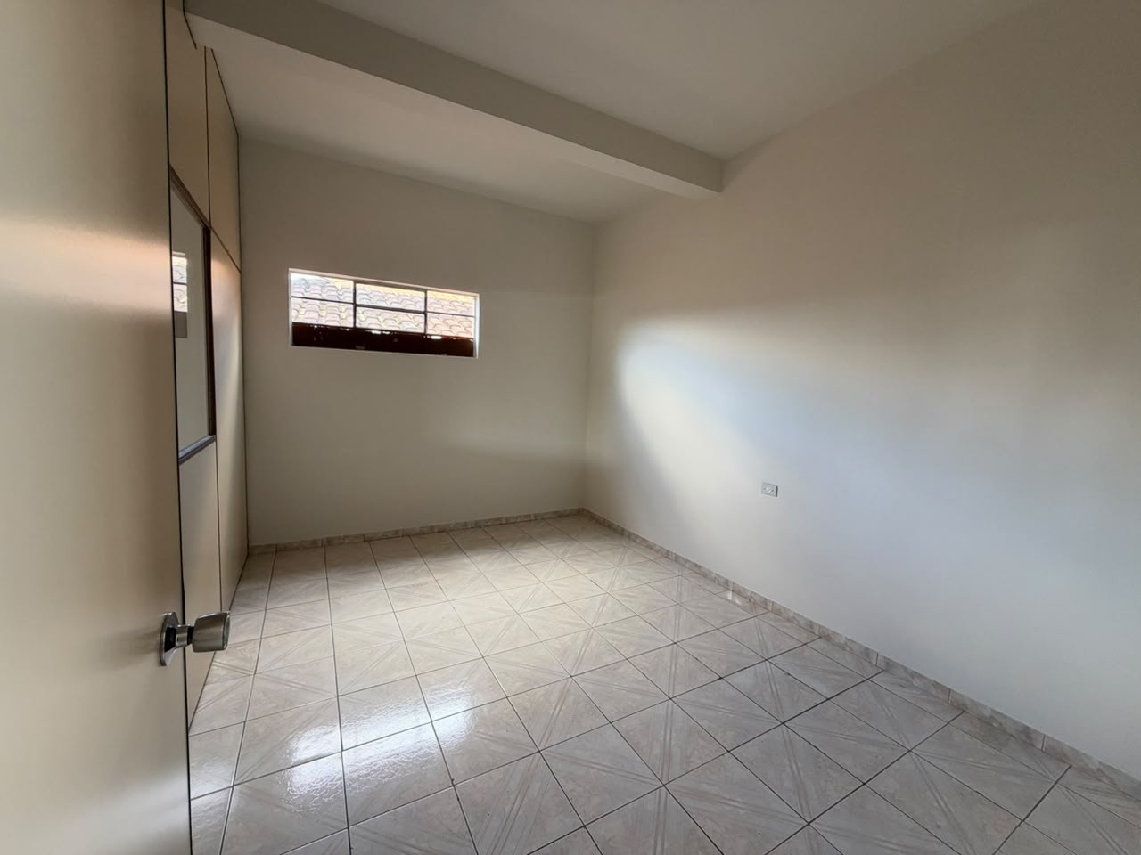 Sala/Conjunto Comercial para alugar em Chapada, Ponta Grossa — Portal Chave Fácil